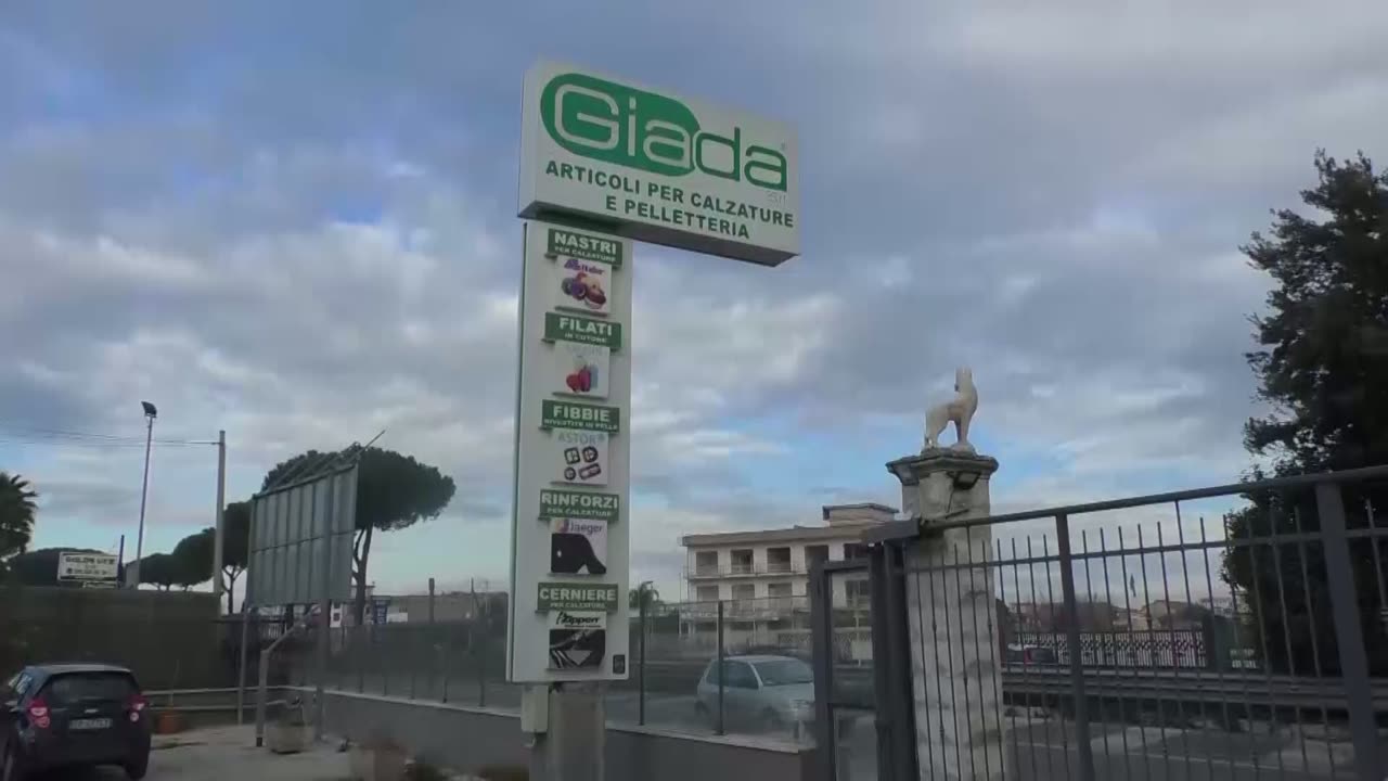 Un magazzino, una famiglia, una filiera.